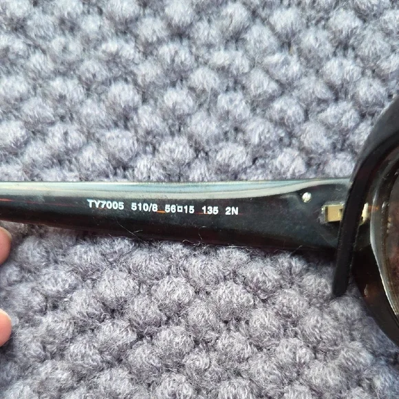 Tory Burch Brown Tortoise Sunglasses - Picture 4 of 16